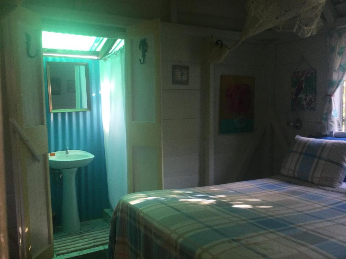 Jacoway Inn Calibishie Екстер'єр фото